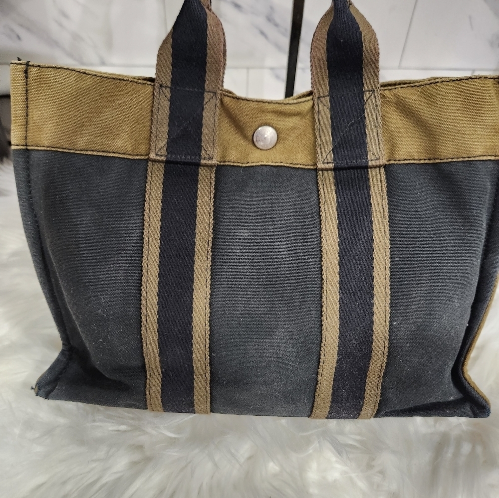 💚🔹️HERMES 🔹️TOTE BAG | TOTE BAG COLORS BLACK & ARMY GREEN W/ COA - Picture 10 of 17